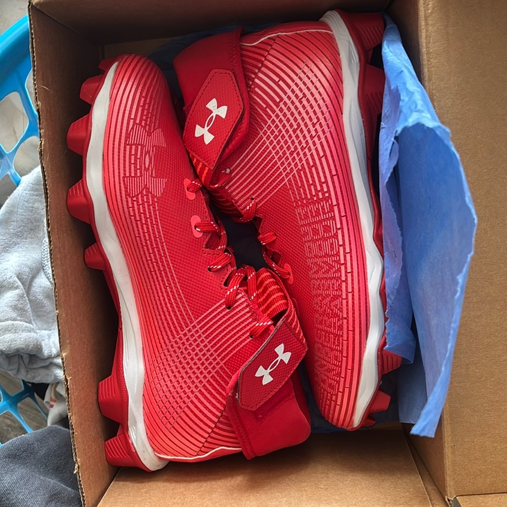 Brand new under armour cleats